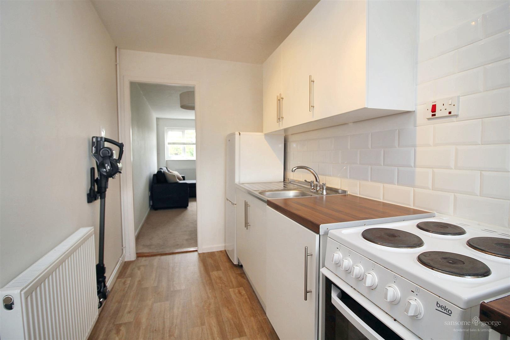 Warley Rise, Tilehurst, Reading